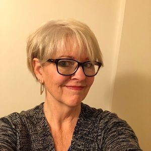 Meet your Posher, Cathy